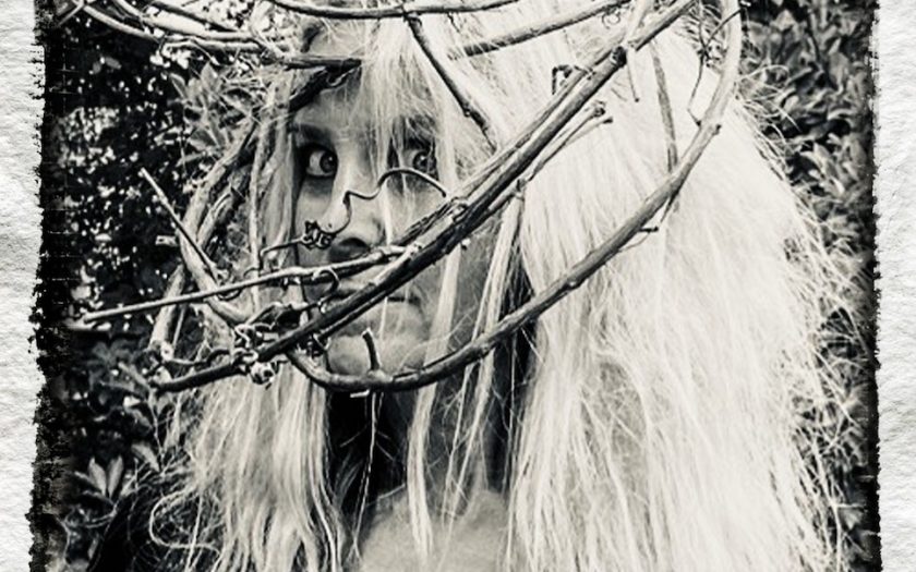 SHERI MOON ZOMBIE Drops Debut Single & Video 'I Love My Robot'